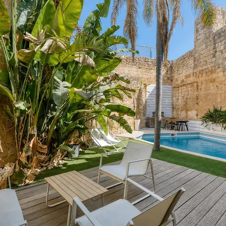 Tatil Evi 3br Townhouse With Private Pool And Bbq Birkirkara