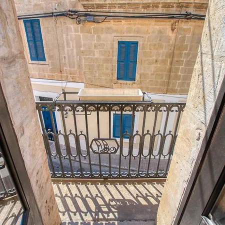 3br Townhouse With Private Pool And Bbq Tatil Evi Birkirkara