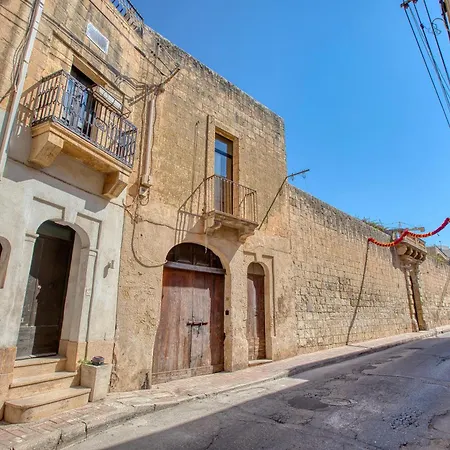 3br Townhouse With Private Pool And Bbq * Birkirkara
